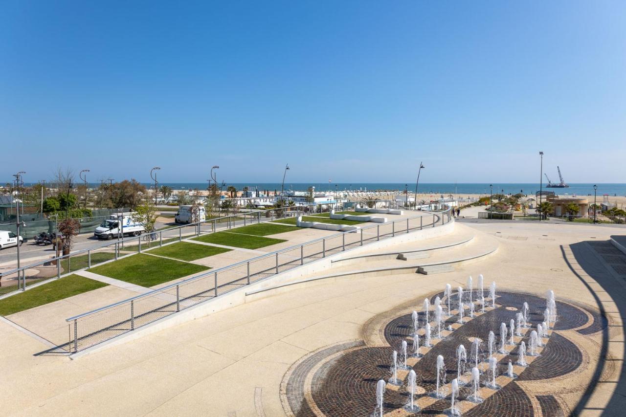 Romantico Open Space A 3Min Dalla Spiaggia - Homeunity Ріміні Екстер'єр фото